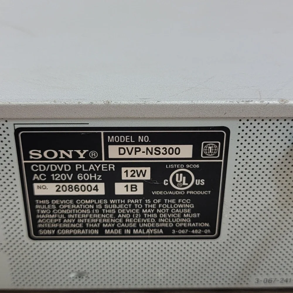 Sony DVP NS300 Silver CD DVD Video CD Player Block Noise Reduction No Remote